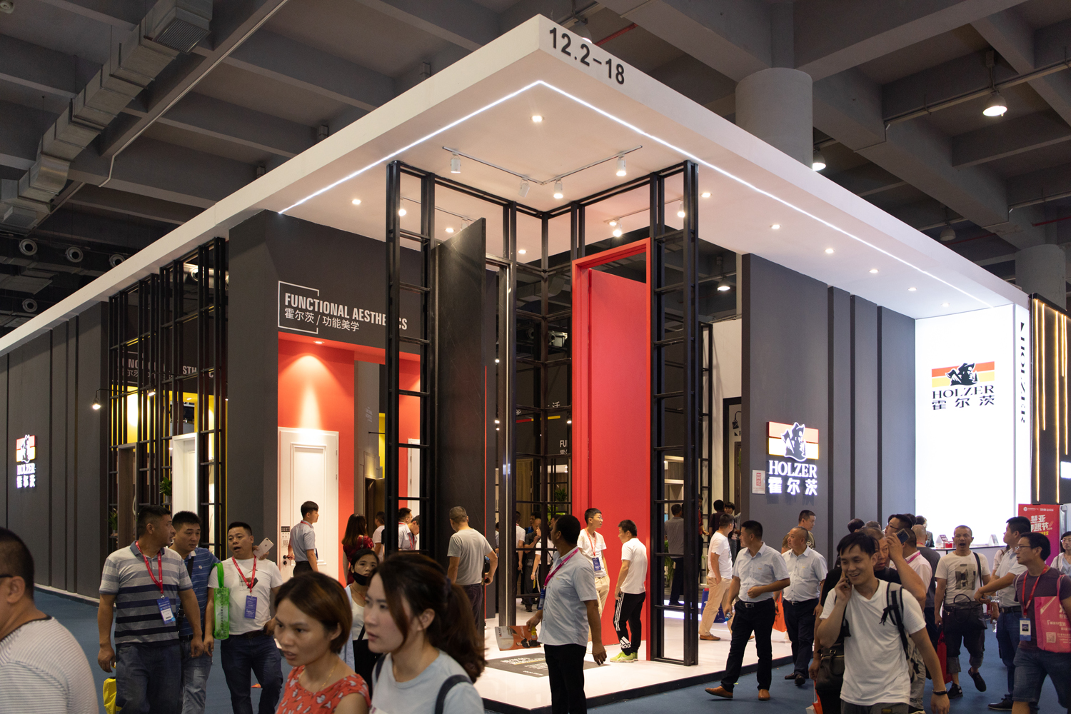 CBD2025广州建博会》从经销商传统渠道到对设计师渠道、装企渠道的不断发掘，对出海渠道的破冰尝试，通过多元化渠道来合围加剧分散的消费链路，消化产能。