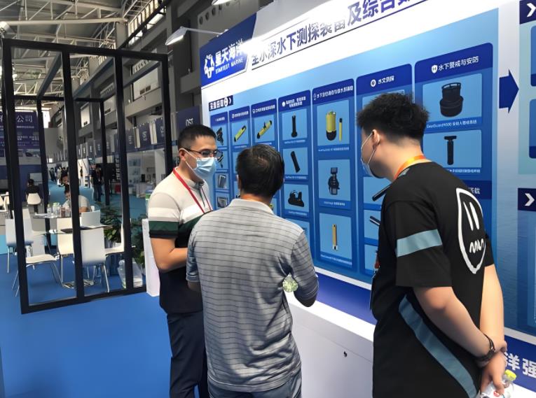 水下机器人展12.jpg 水下机器人展12.jpg